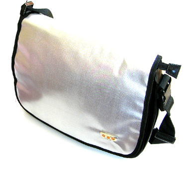 UFO Pro Soft Tool Carry Case-Ideal for Beauticians or Hairdressers-in Silver/Black combination only-Comes with Shoulder Strap ~36x30cm