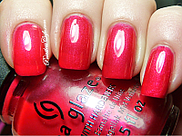 China Glaze Nail Lacquer with Hardener Sangria 14mL